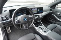 BMW 330 330e M-Sport Touring PHEV