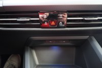 VW Golf VIII 1.5 16V TSI Active