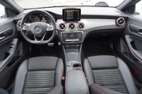 Mercedes-Benz CLA 180 AMG Line