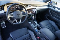 VW Passat Variant 2.0 TSI DSG 4M 2xR-Line