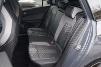 VW Golf VIII Variant 1.5 eTSI R-Line