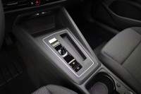 VW Golf VIII Variant 1.5eTSI DSG
