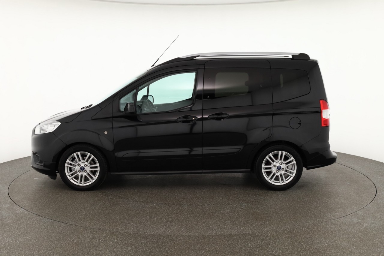 Ford Tourneo Courier 1.5 TDCi Titanium