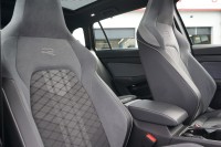 VW Golf VIII Variant 1.5 TSI R-Line
