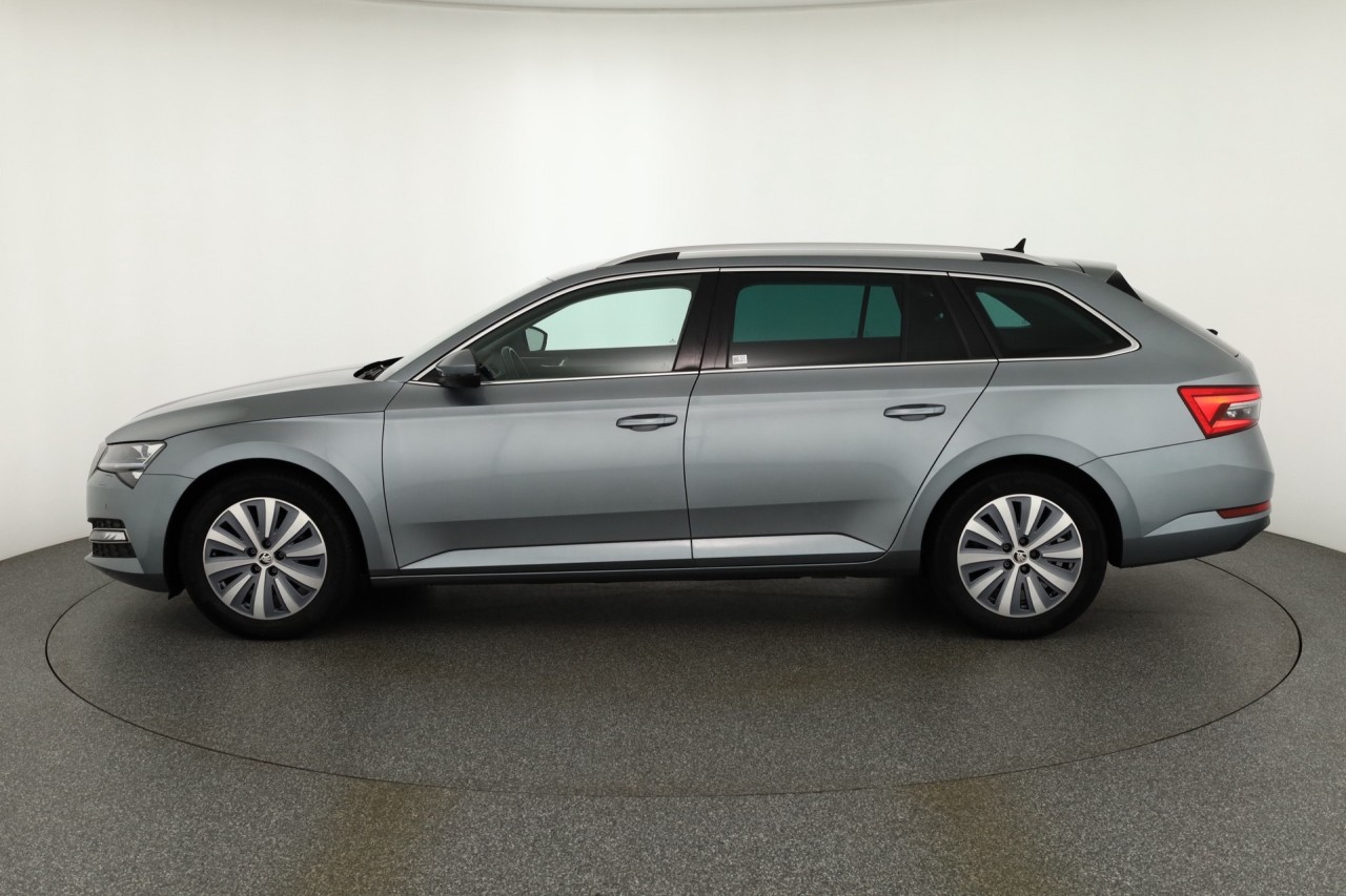 Skoda Superb Combi 2.0 TDI DSG Style