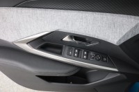 Peugeot 3008 1.2 Hybrid 145 Aut.