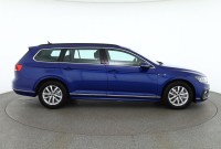 VW Passat Variant 2.0 TDI DSG R-Line