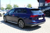 VW Golf VIII Alltrack 2.0 TDI 4M DSG Pano