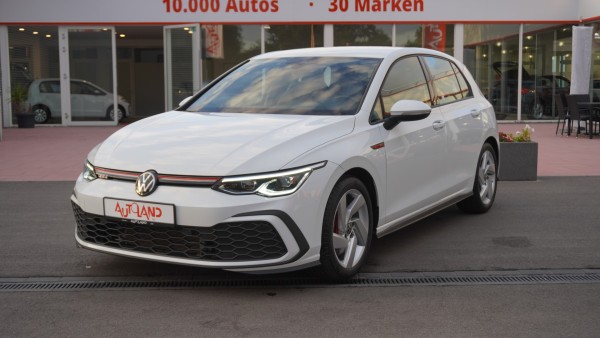 VW Golf VIII 2.0 GTI DSG